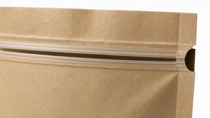 Detalle macro de zipper en bolsa stand-up kraft Armovac