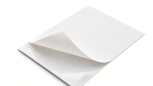 Detalle de etiqueta térmica 4×6 blanca para paquetería